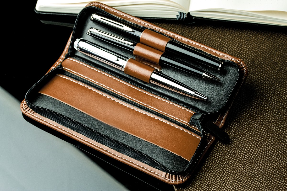 RV-Schreibgeräteetui TRIO - CAMBRIDGE Top Grain Leder - hellbraun